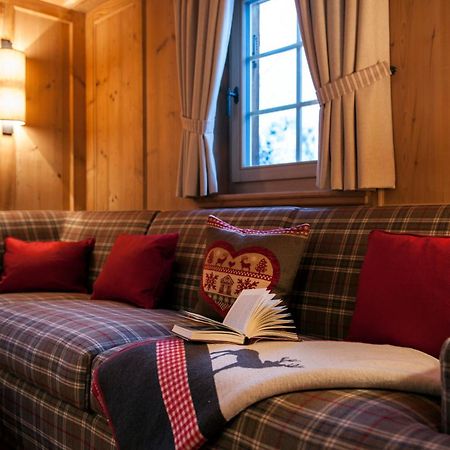 Chalet Berghof Sertig Clavadel Kamer foto